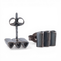 Minimalistische Dreiecksstecker