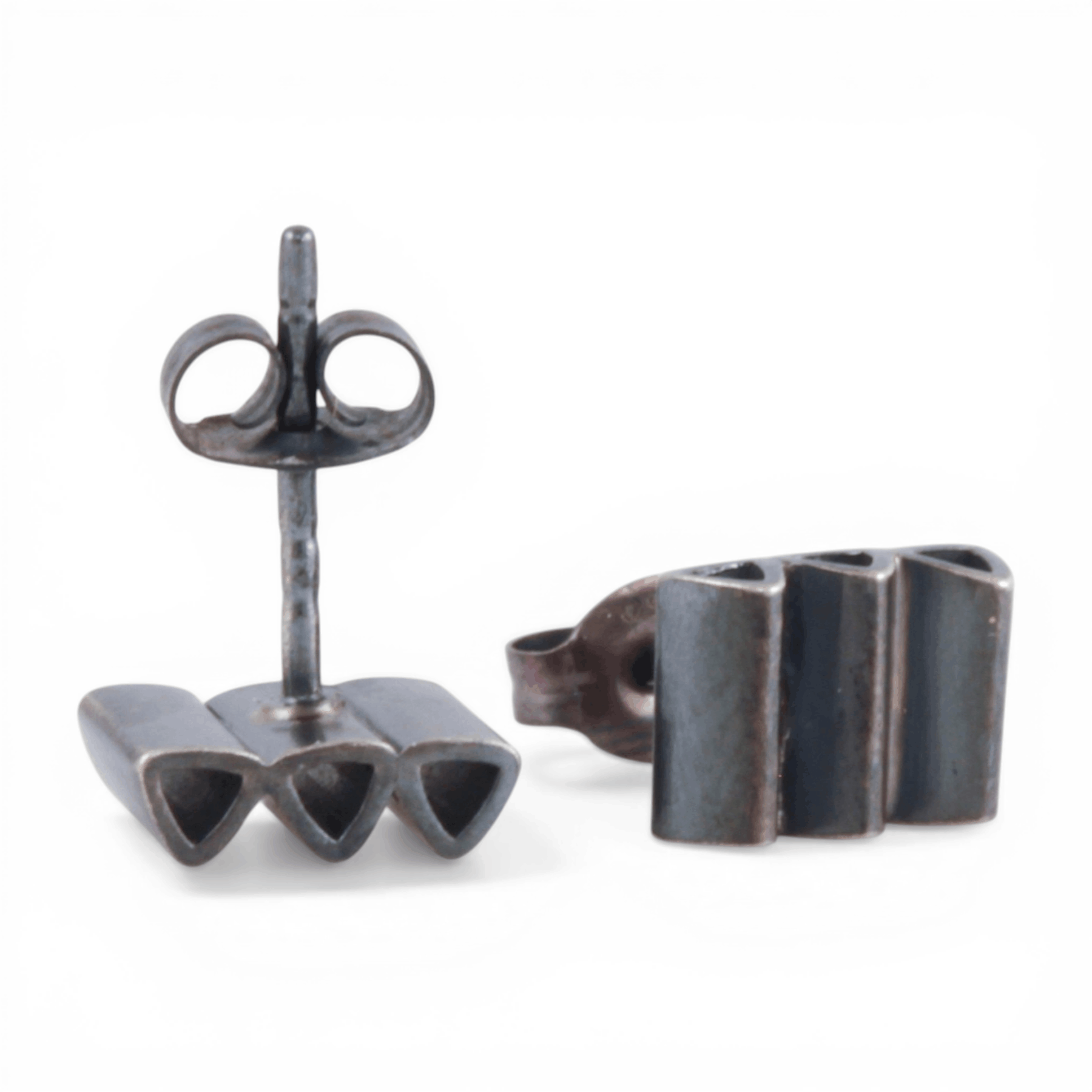 Minimalistische Dreiecksstecker