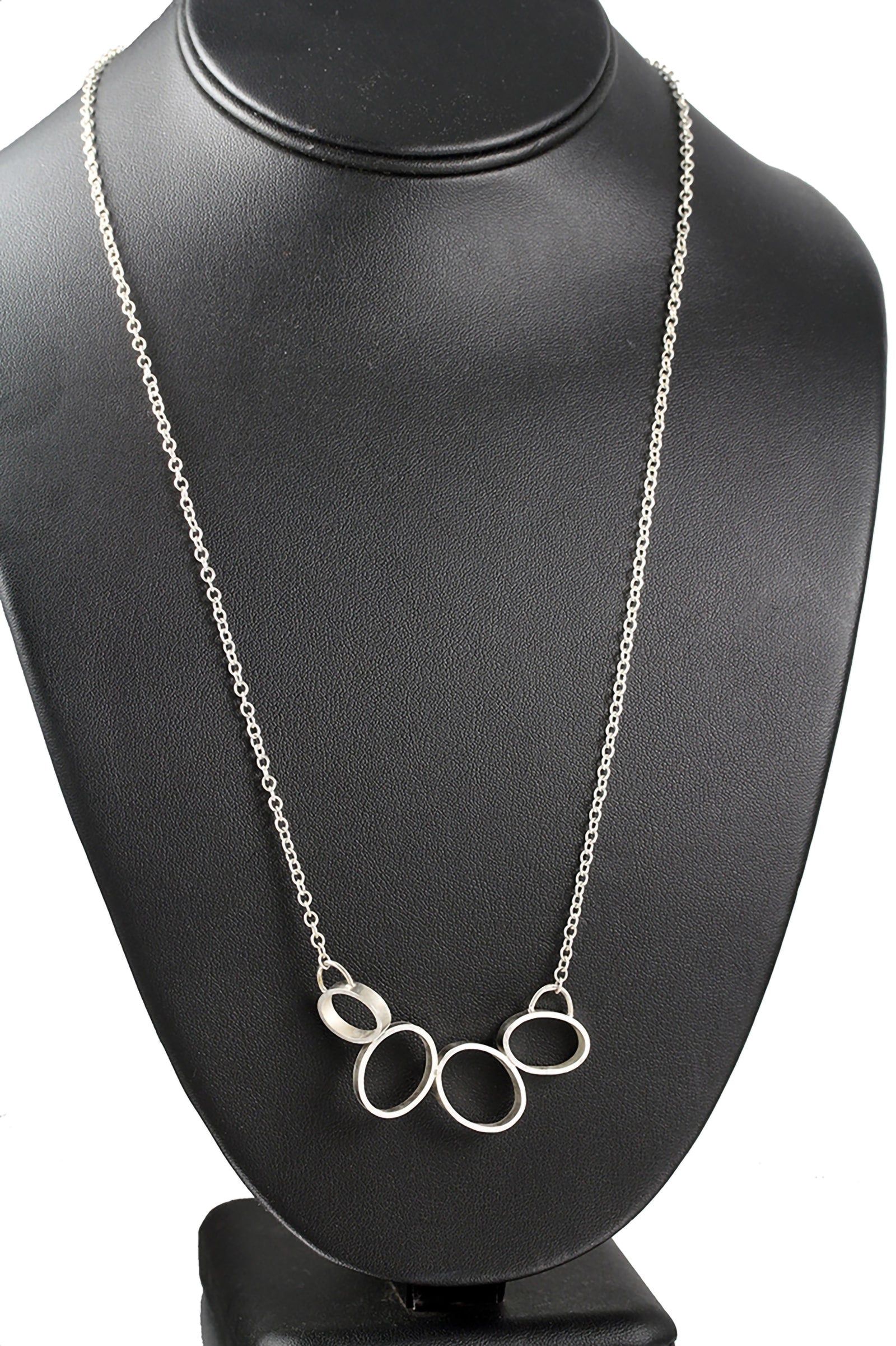 Minimalist Oval Geometric Necklace –  with Magnet Closure
