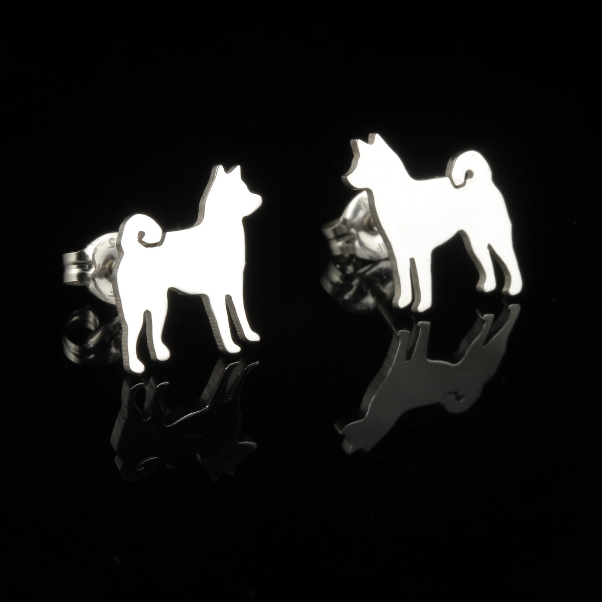 Akita Dog Studs Creative Dexterity