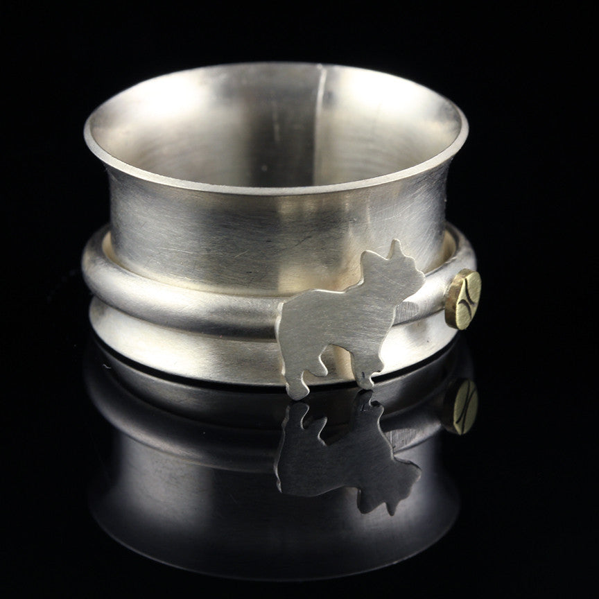 French Bulldog Chasing a Tennis Ball Spinner Ring Creative Dexterity