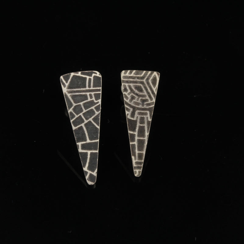 Texture Triangle Studs